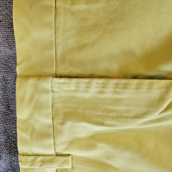 Lands End Shorts - Picture 5 of 6